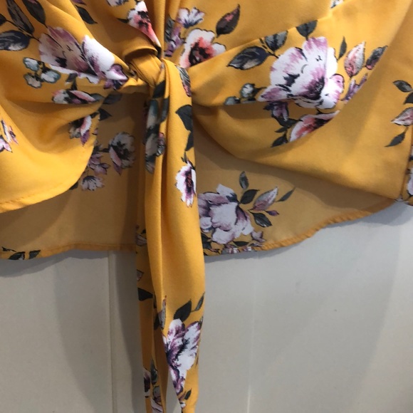 Blouse - Picture 3 of 4